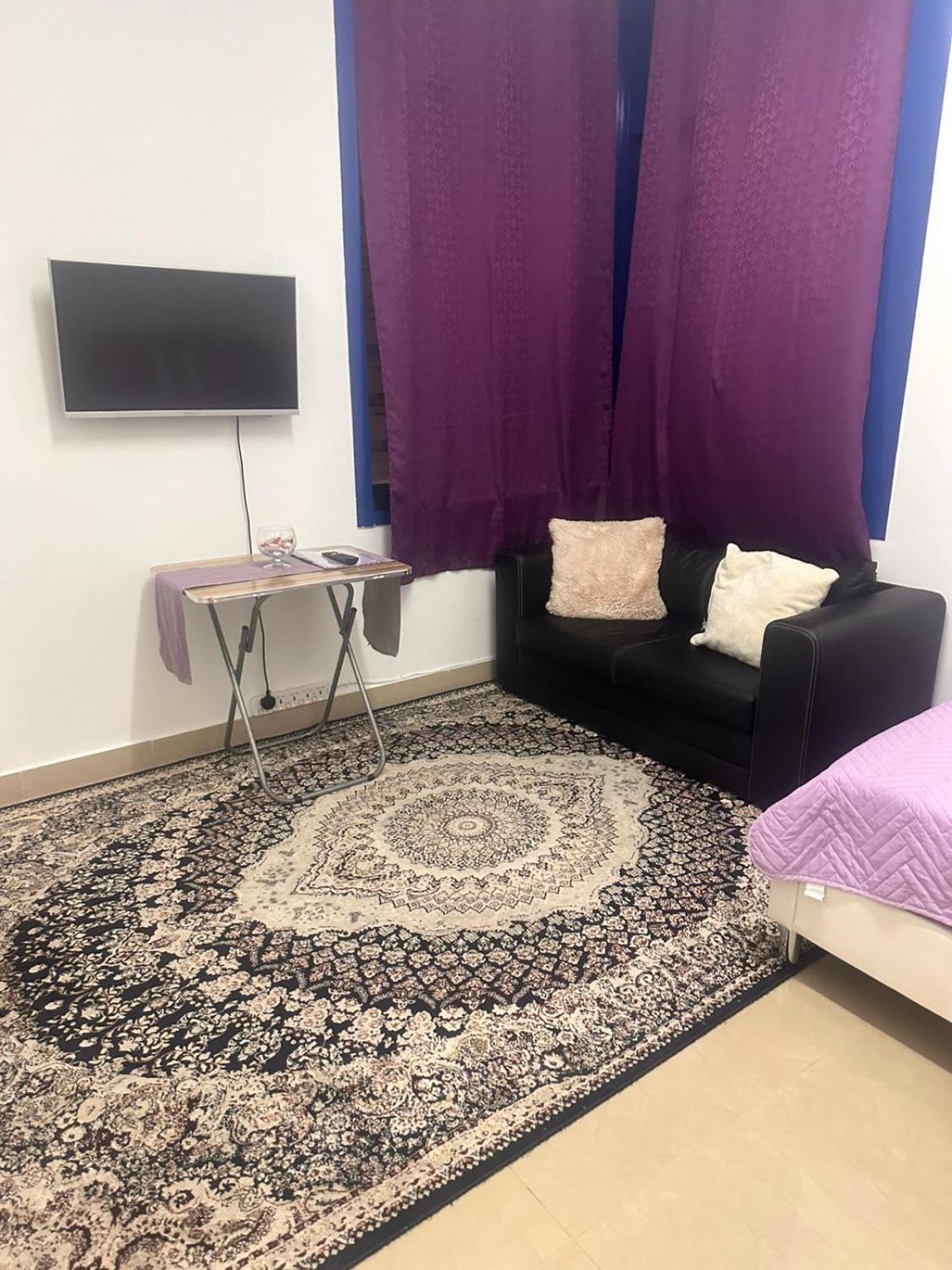 Apartmán The Purple Place Abú Dhabí Exteriér fotografie